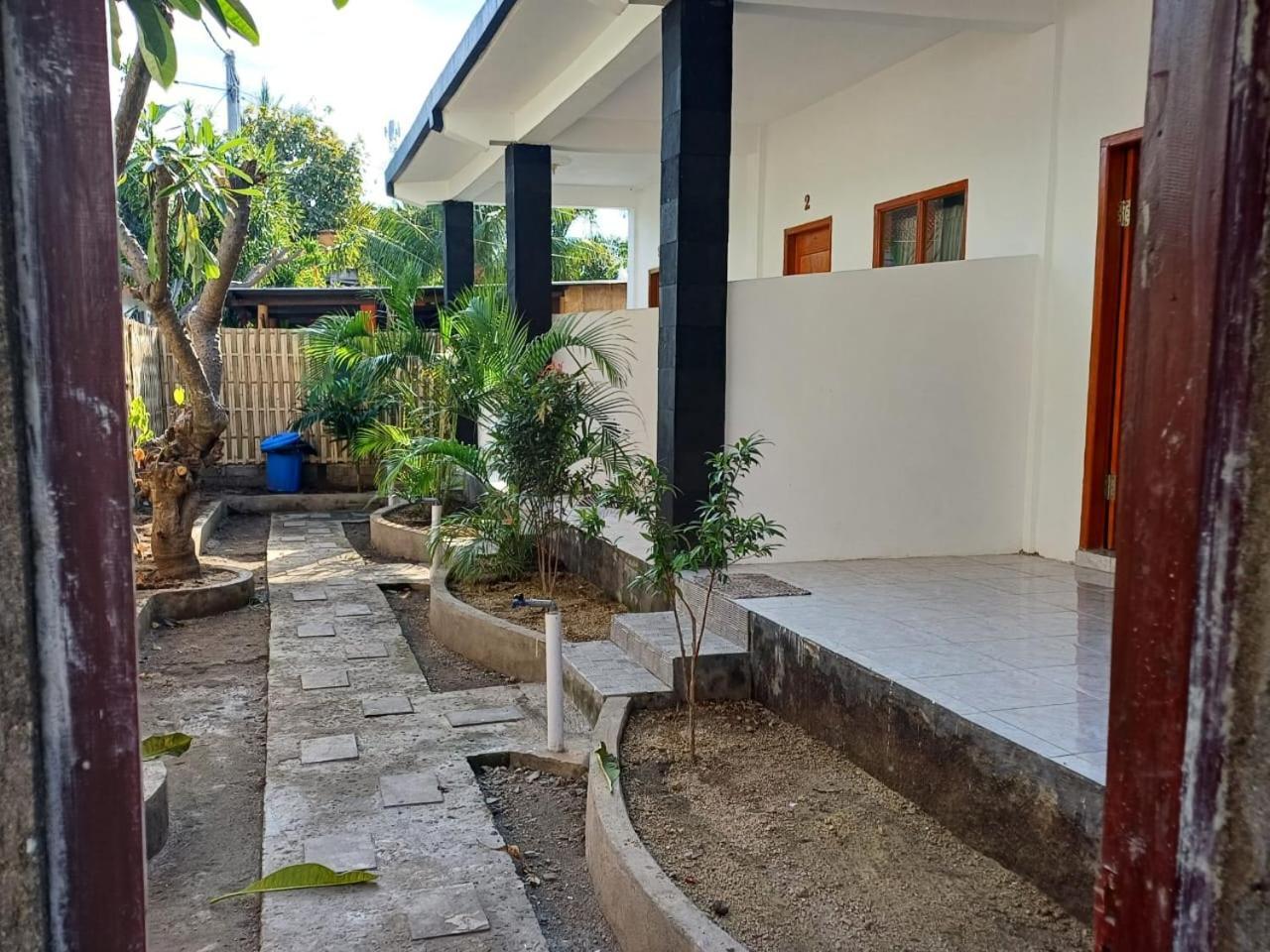 Black Sweet Homestay Dua Gili Air Luaran gambar
